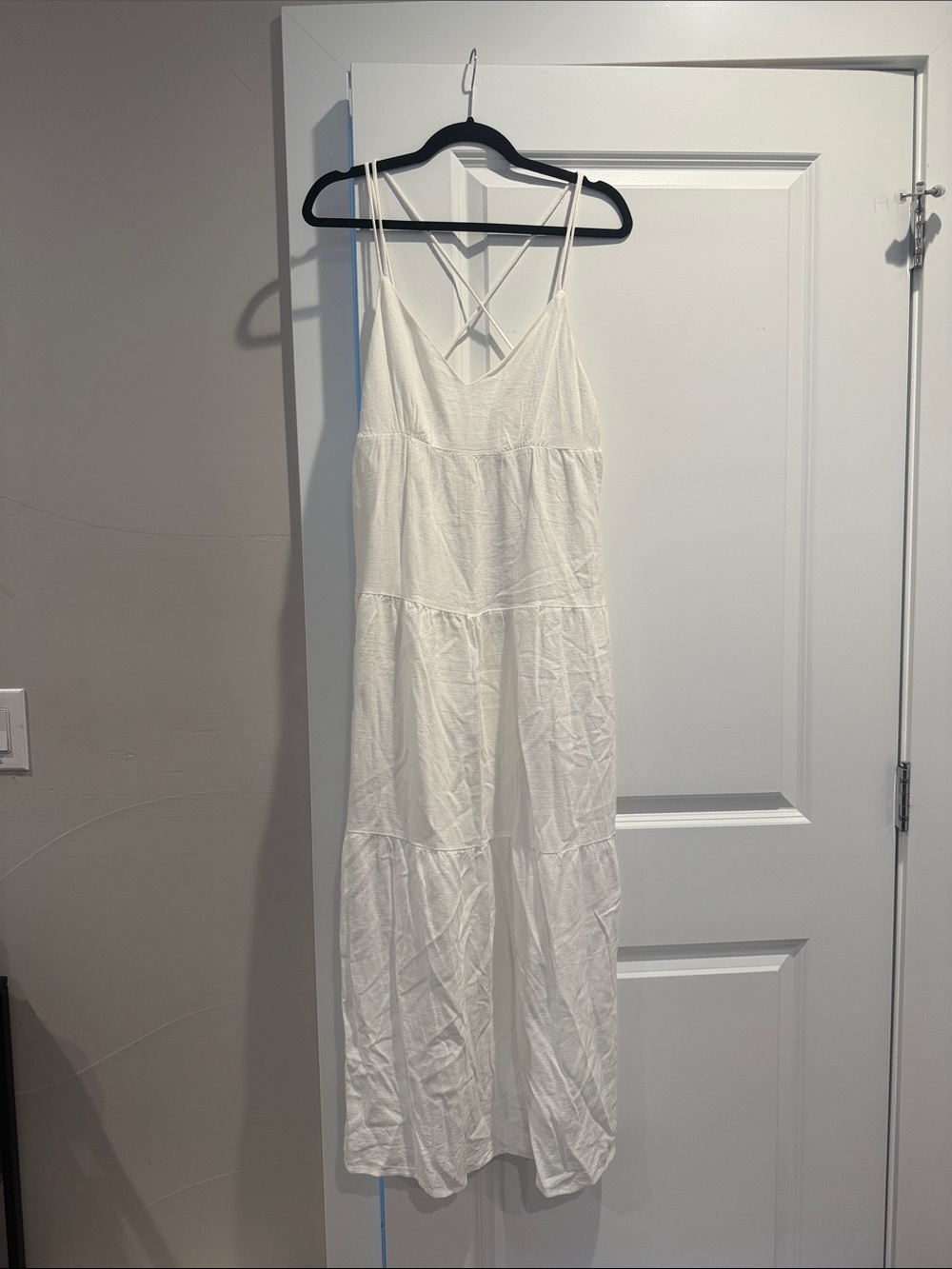 FortunateOne White Tiered Maxi Sundress with Crisscross Back - size M NWT